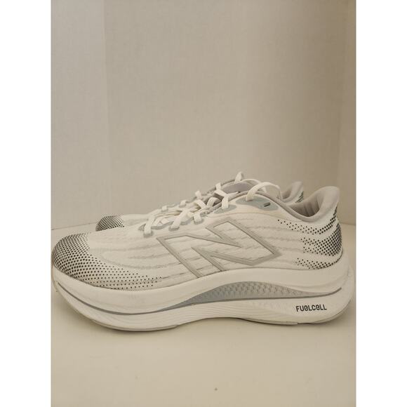 New Balance Women's FuelCell Walker Elite V1 Walking Shoe, 8.5 Wide - Picture 4 of 10